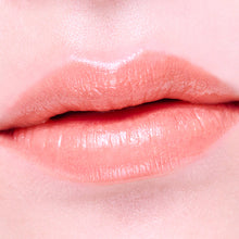 Load image into Gallery viewer, THREE Dream On Alluring Lip Stick