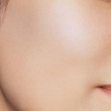 Load image into Gallery viewer, SUQQU MELTING POWDER BLUSH