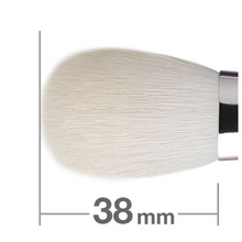 Load image into Gallery viewer, HAKUHODO B110 (J110) Blush Brush Round & Flat Goat