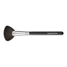 Load image into Gallery viewer, HAKUHODO F series F6131 Highlighter Brush Ougi short and fan shaped Blue squirrel