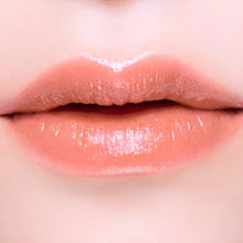 Load image into Gallery viewer, THREE Dream On Alluring Lip Stick
