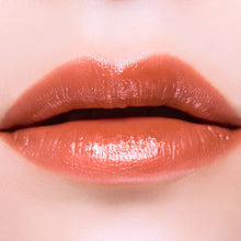 Load image into Gallery viewer, THREE Dream On Alluring Lip Stick
