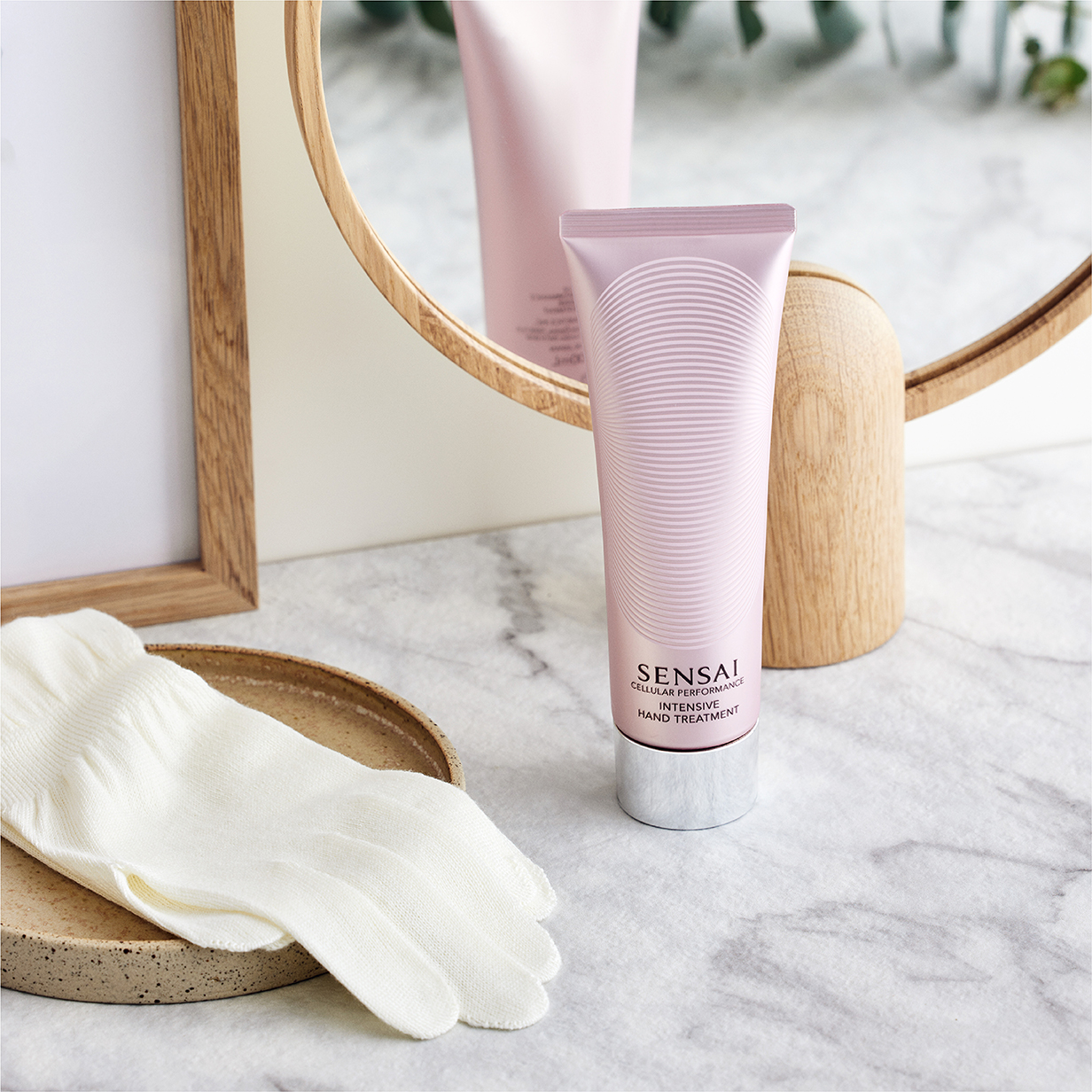 SENSAI INTENSIVE HAND CREAM 100ml | TREATMENT GLOVES – Tokyo