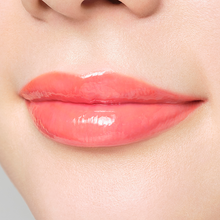 Load image into Gallery viewer, PAUL &amp; JOE LIPSTICK SHEER  (case + refill)
