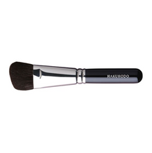 Load image into Gallery viewer, HAKUHODO G504 Blush Brush Angled Blue squirrel &amp; Horse
